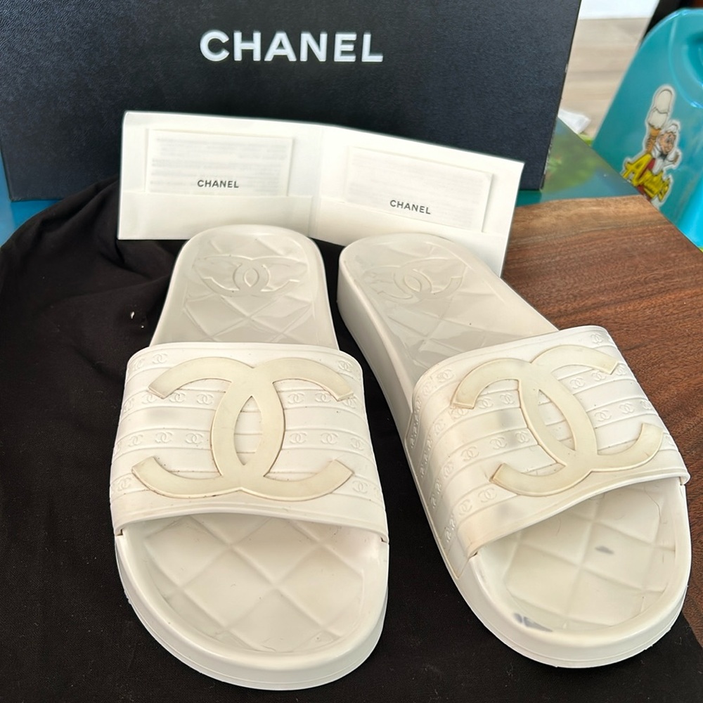 Chanel Slides Size 39 - image 1